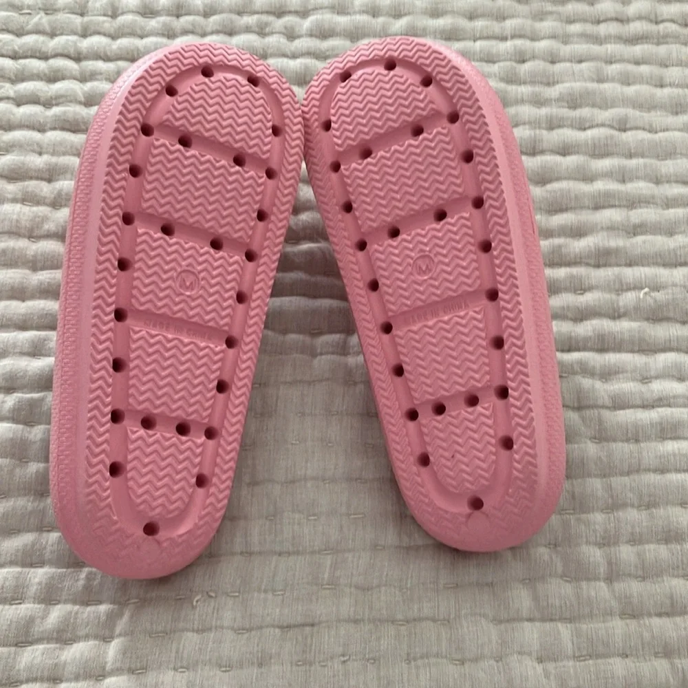 32• Slides - Picture 3 of 3